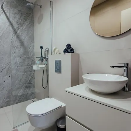 別荘 Cozy In Cista Velika With Sauna *